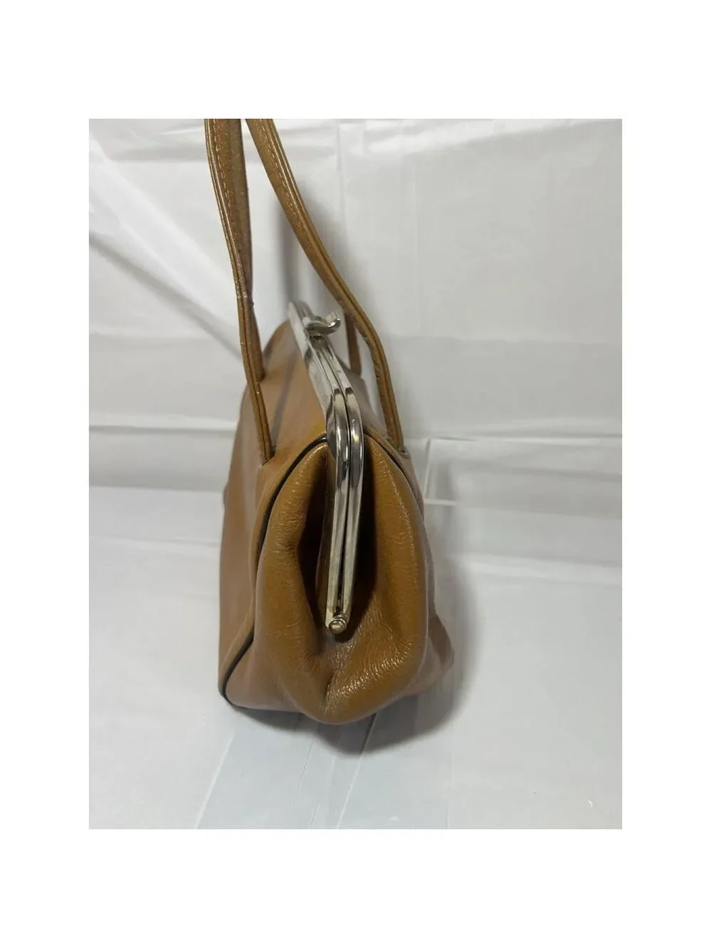 Vintage Handmade 60's Leather Kiss Lock Handbag